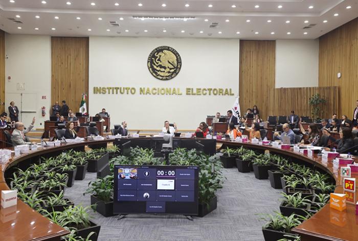 Avala el INE convocatoria para candidaturas independientes a diputaciones federales
