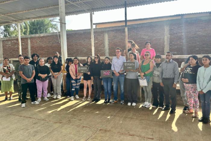 Avanza reconversión de telesecundaria en Uruapan para nuevo plantel de bachillerato: Iemsysem