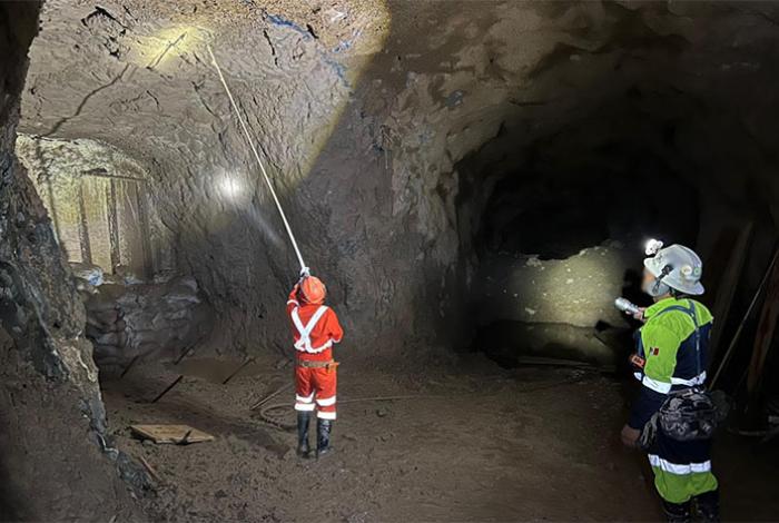 Avanza reforzamiento estructural en la mina Santa Fe para facilitar el rescate de mineros en Sinaloa