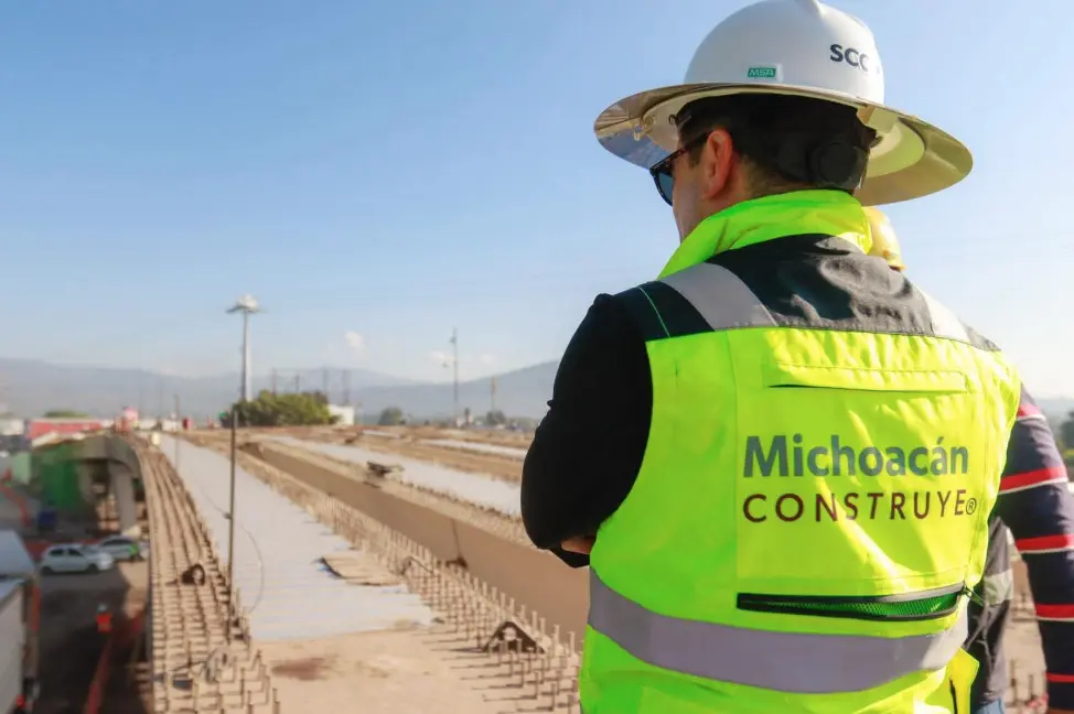 Avanzan obras en infraestructura carretera, asegura Rogelio Zarazua