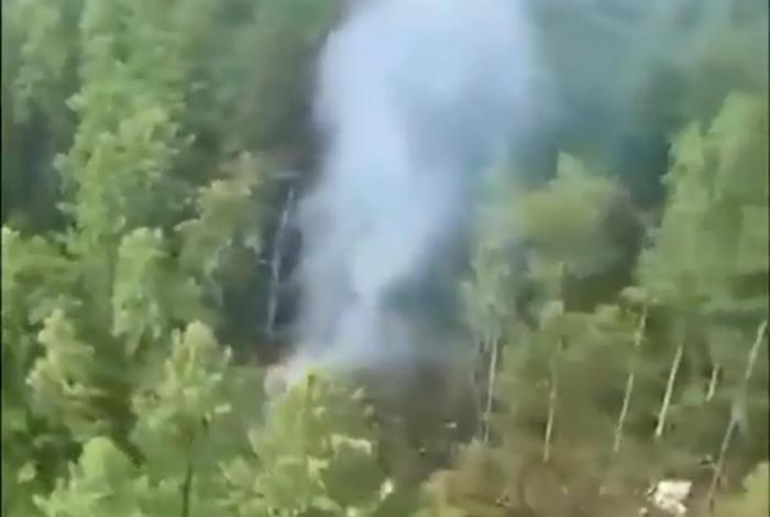 Avión se estrella en la frontera entre Rusia y China; deja 48 muertos tras el accidente