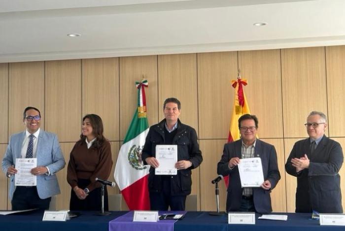 Ayuntamiento e INAH firman convenio para cuidar el centro histórico de Morelia, ante "manifestaciones destructivas"