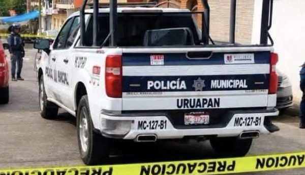 Balean a dos hombres en la colonia Emiliano Zapata, en Uruapan