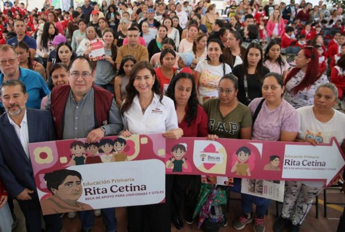 Becas, la mayor política social en Michoacán: Gabriela Molina