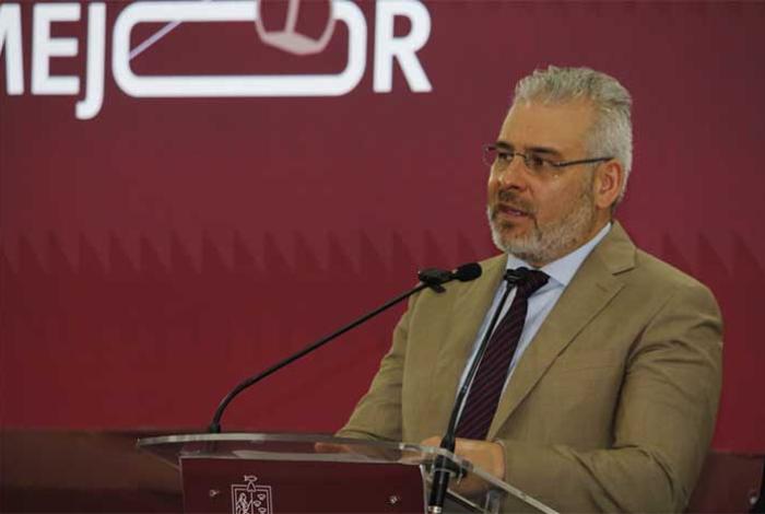 Bedolla advierte sanciones al Congreso por el corrido cantado a Baltazar Gaona