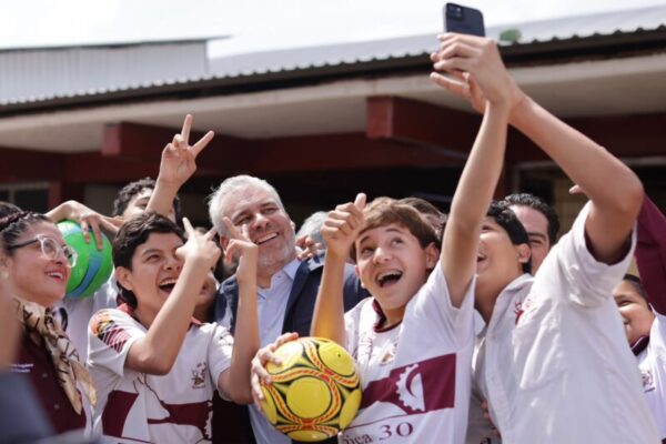 Bedolla consolida la educación básica en Michoacán y perfila un salto sin precedentes a nivel medio y superior