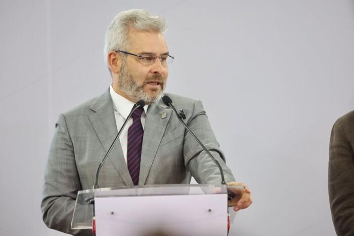 Bedolla impulsará iniciativa para penalizar narcocorridos en eventos públicos