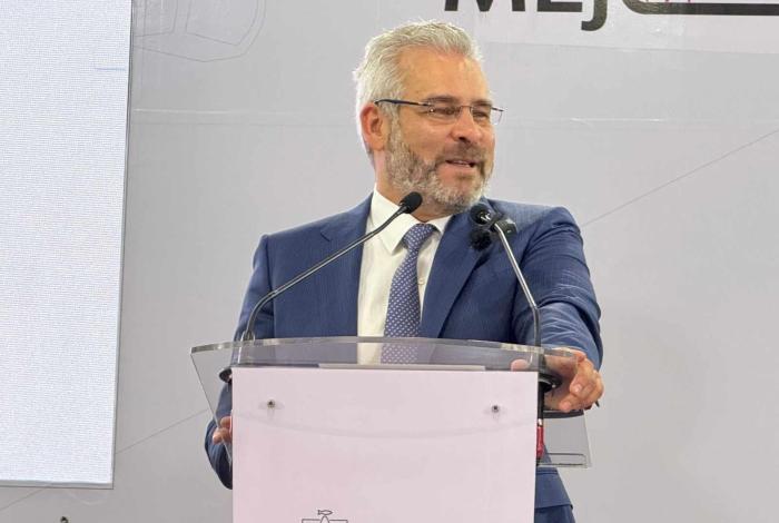 Bedolla llama a la serenidad tras polémicas declaraciones del alcalde de Uruapan