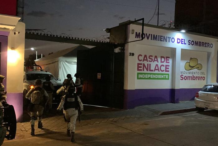 Blindada por fuerzas federales, arriba a Uruapan la alcaldesa Grecia Quiroz