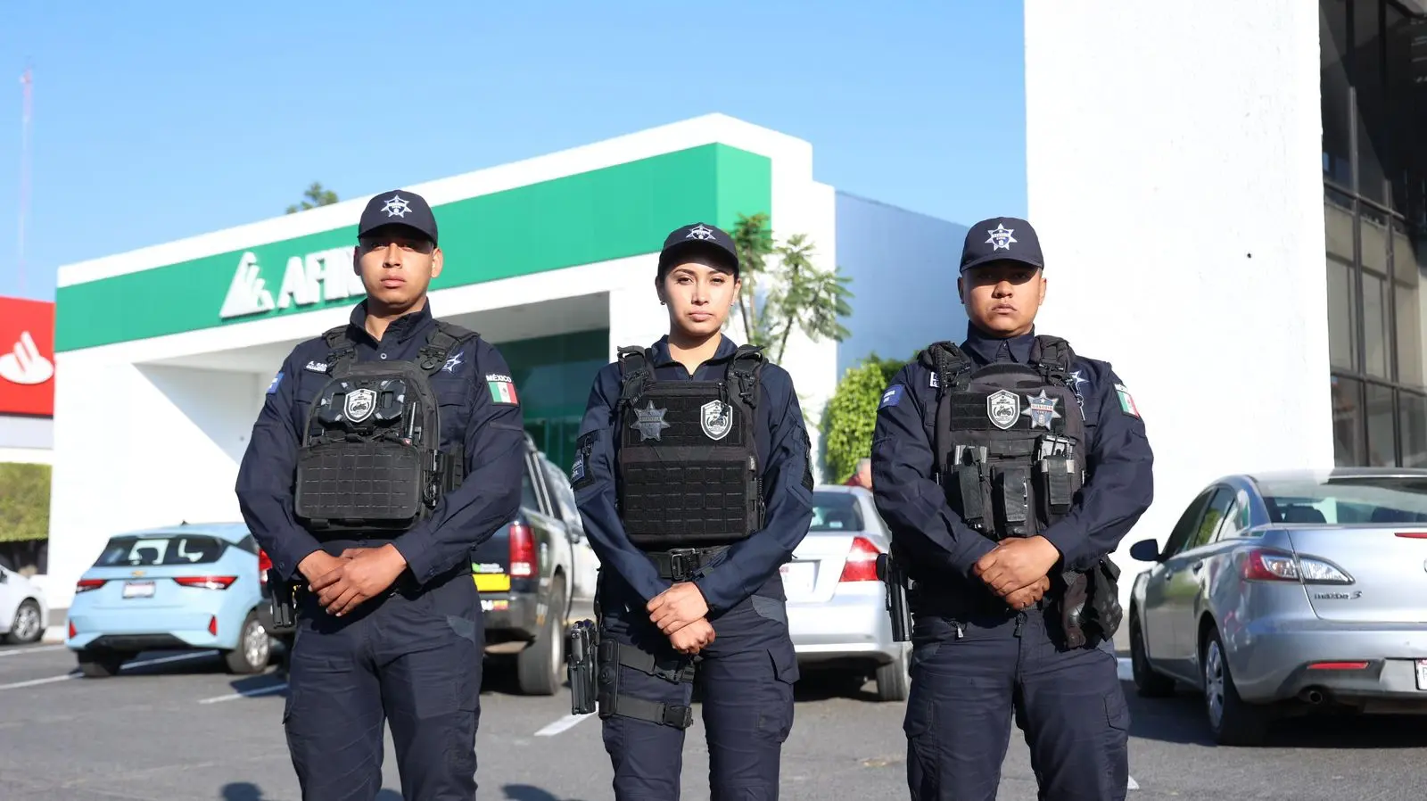 Blindan zonas bancarias en Michoacán; Guardia Civil despliega operativo contra robos