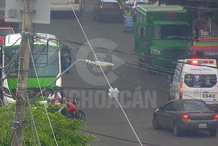 Botón de pánico permite atender emergencia médica en transporte público de Uruapan
