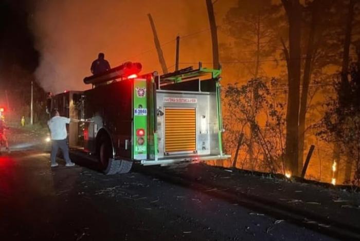 Brigadista forestal pierde la vida en volcadura cerca de La Tzaráracua