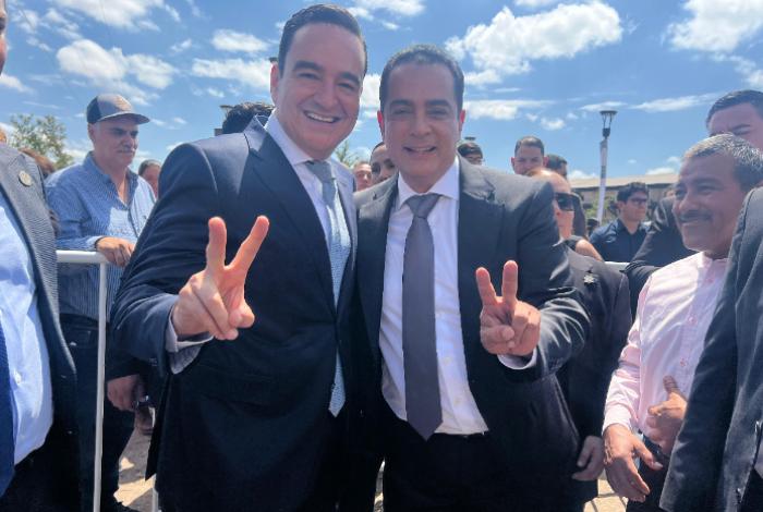 Buenos gobiernos, buenos resultados: Carlos Soto en la toma de protesta de Toño Ochoa en Durango