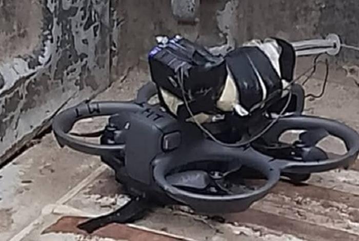 Cae dron con explosivos en calles de Coahuayana; no detonó