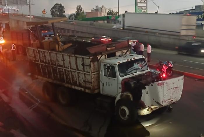 Camión de carga provoca choque múltiple en el Libramiento Norte de Morelia; hay un lesionado