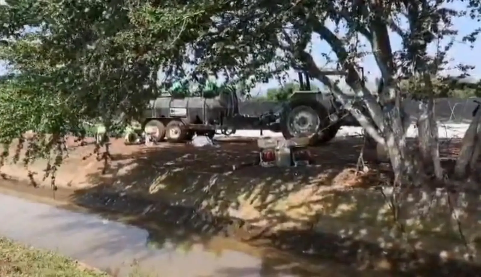 Campesino muere aplastado por un tractor-cisterna en Zamora