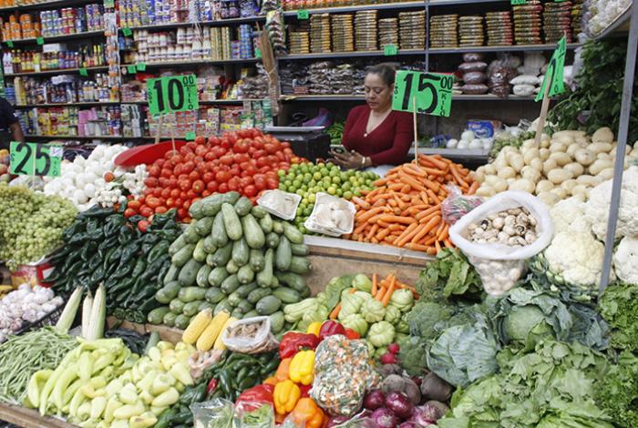 Canasta básica: Para comprar 25 productos lo más barato en Morelia es La Feria y más caro el Independencia