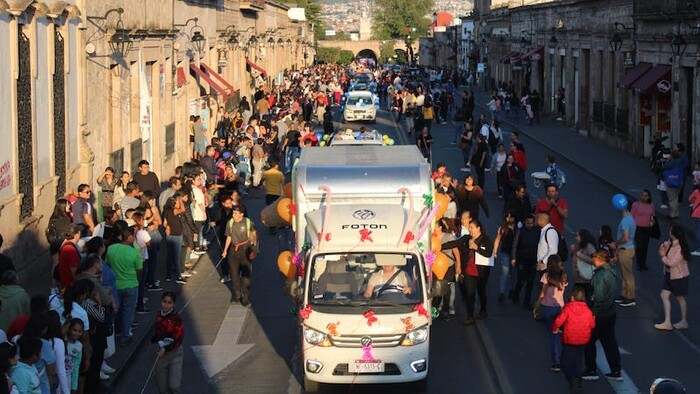 Caravana del Pan llena de emoción la Avenida Madero de Morelia