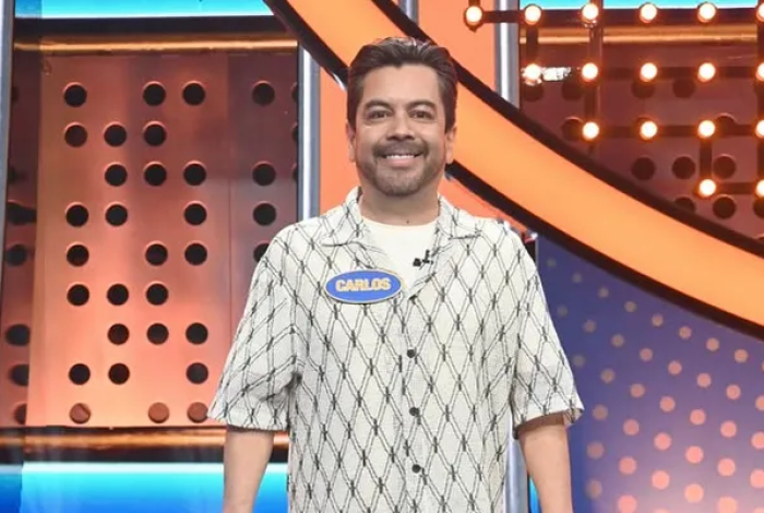 Carlos Espejel enfrenta parálisis facial por estrés