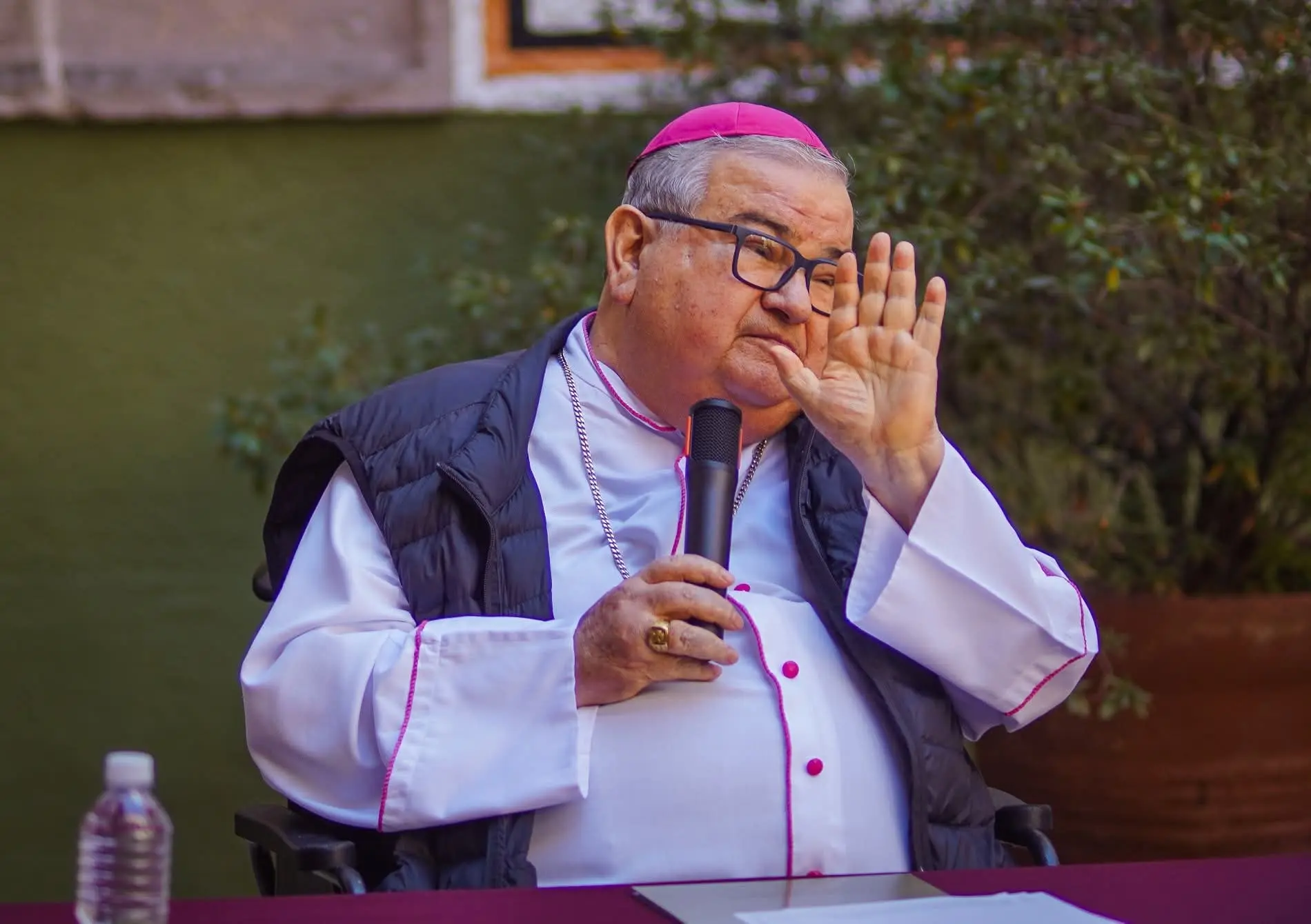 Carlos Garfias anunció su renuncia a la Arquidiócesis de Morelia