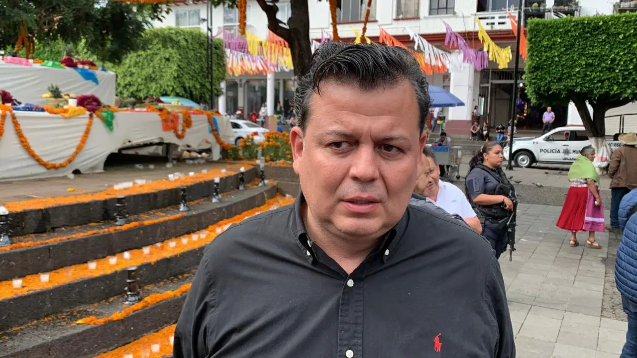 Carlos Manzo le estorbaba al gobierno y lo asesinaron, asegura Memo Valencia