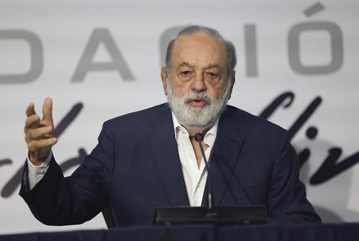 Carlos Slim anuncia inversiones en México por 5,000 millones de dólares en 2026