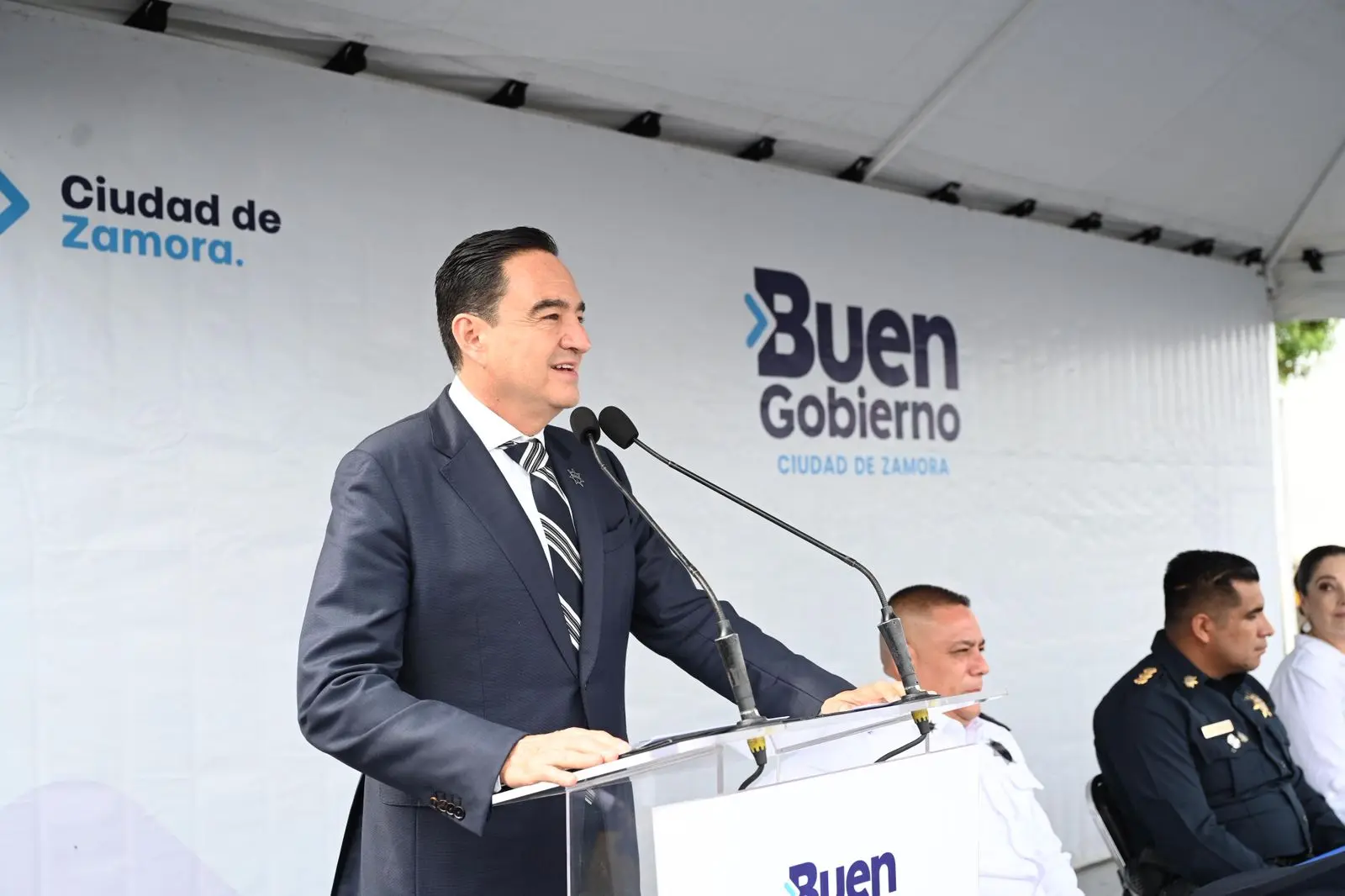  Carlos Soto fortalece cuerpos de seguridad en Zamora