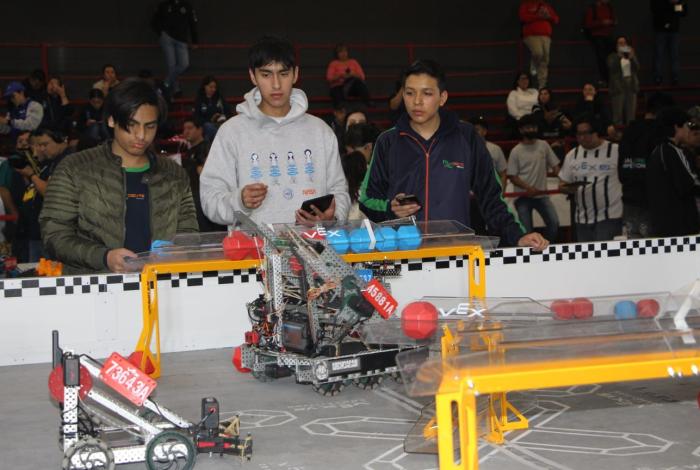 Cecytem asegura tres lugares para el Mundial de Robótica 2026