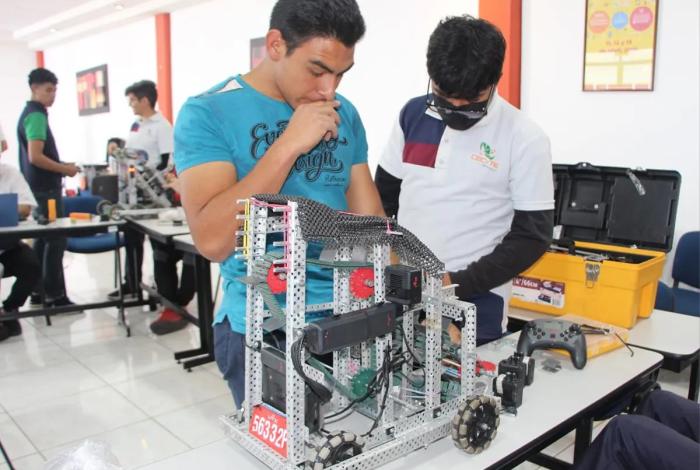 Cecytem realizará competencia estatal de robótica en Morelia