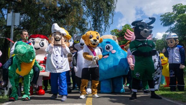 Celebra Parque Infantil 150 su 48 aniversario con la Carrera de Botargas