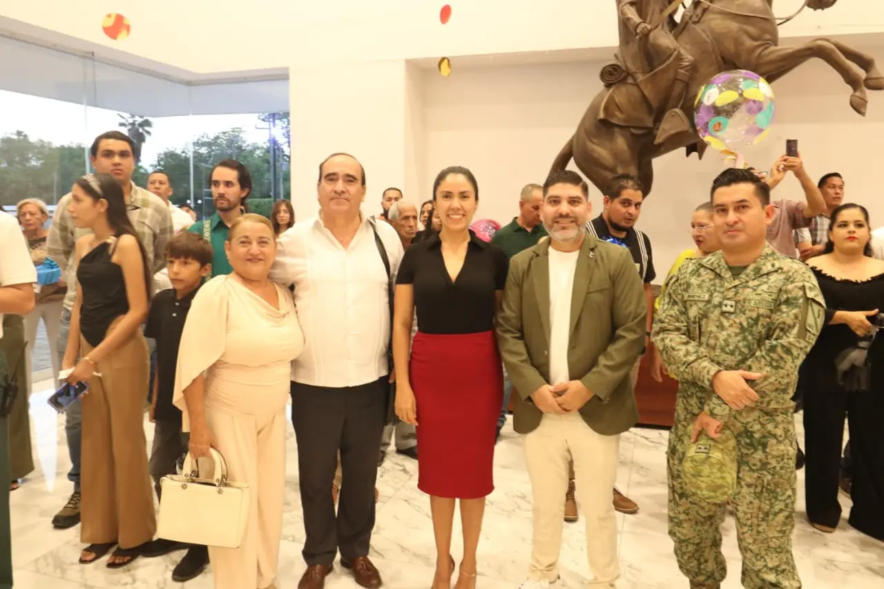 Celebran clausura de la primera generación de la Escuela de inicialización Artística en Apatzingán