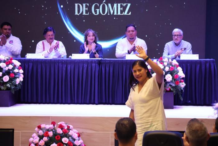 Celeste Ascencio asiste a la inauguración del Teatro Oralia Casso de Gómez, invertir en cultura es apostar por construir comunidad