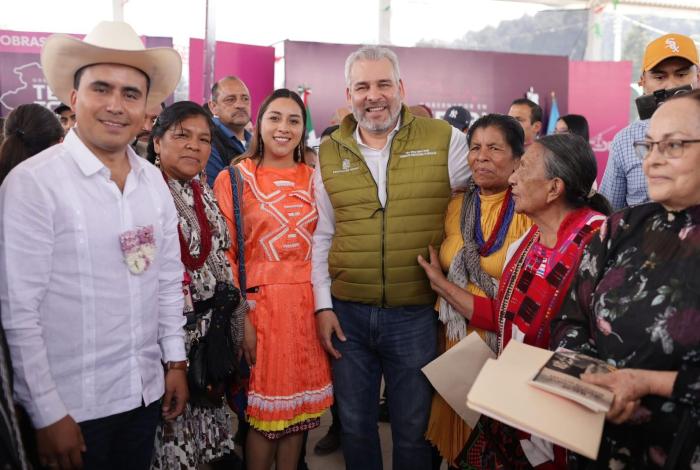 Centros LIBRE en Michoacán respaldan a 60 mil mujeres contra la violencia: Bedolla