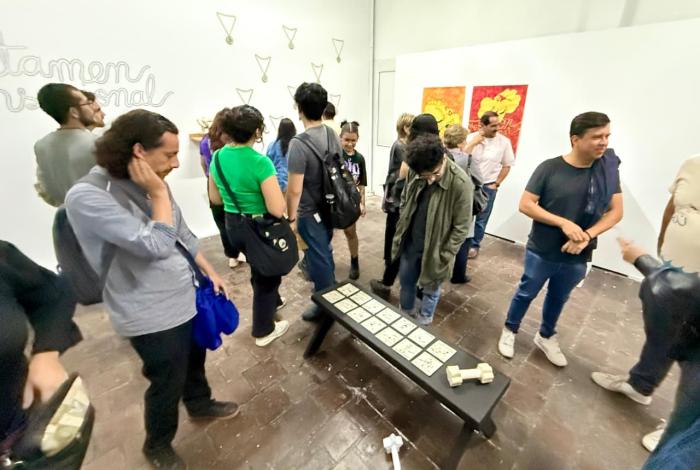 Cerámica e ilustración reúne esta exposición en la Casa Taller Alfredo Zalce