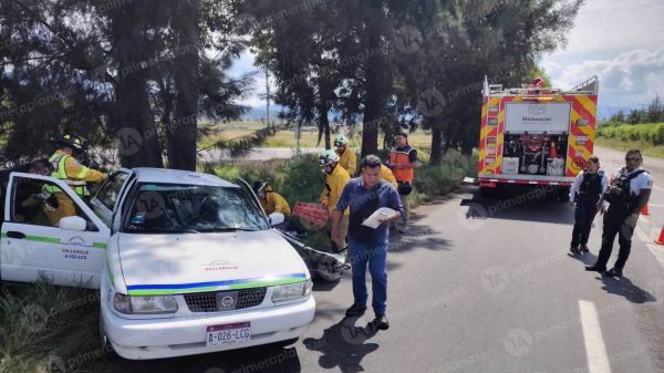 Ch0que entre dos vehículos deja dos lesi0nados en la Morelia–Pátzcuaro