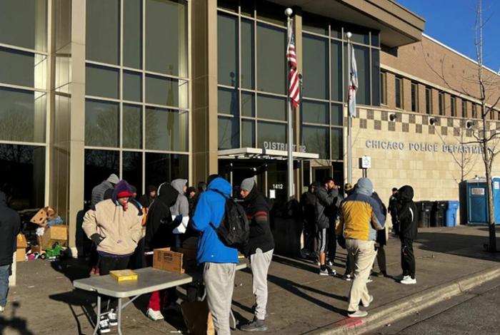 Chicago cancela festejos del Cinco de Mayo por temor a redadas