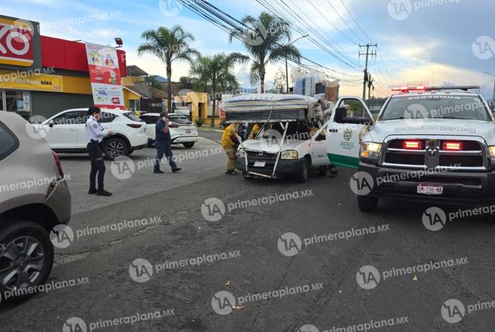 Choque de 3 en La Estancia