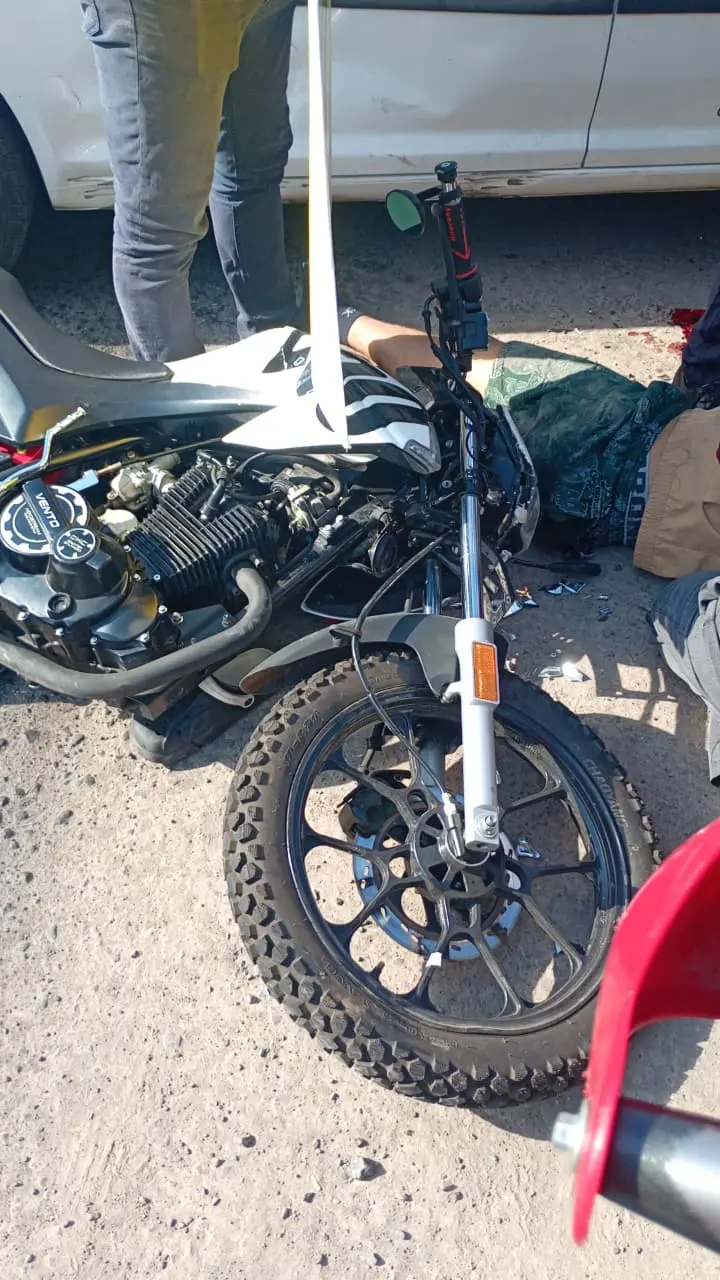 Choque de moto deja un lesionado al oriente de Morelia