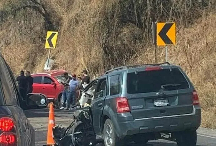 Choque en carretera de La Piedad deja un muerto y un herido