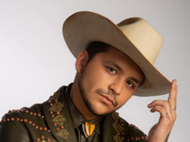  Christian Nodal en rehabilitación por recomendación de Pepe Aguilar