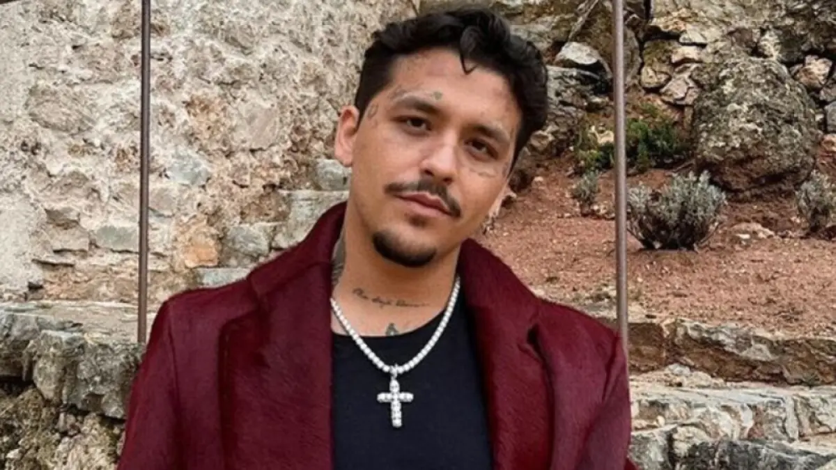 Christian Nodal enfrenta demanda por presunta falsificación de contratos y disputa de derechos musicales