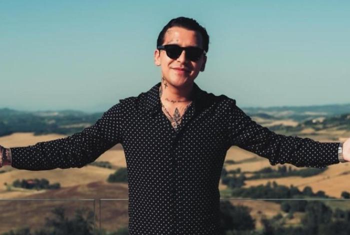 Christian Nodal lanzará marca de ropa estilo vaquero-gótico