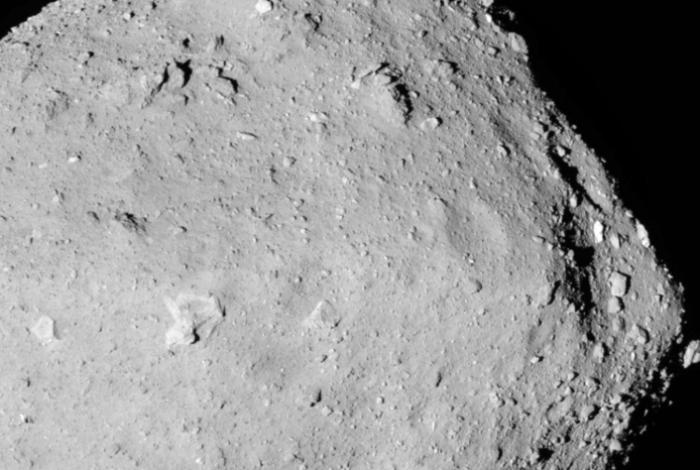 Científicos comprueban cómo fluyó el agua por un asteroide y cómo pudo llegar a la Tierra