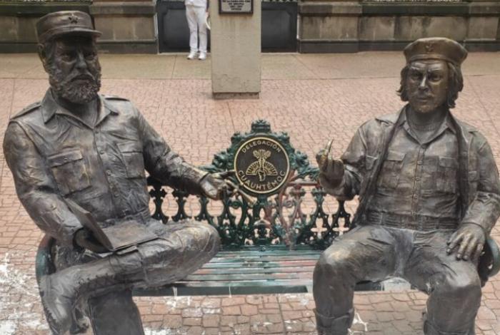 Ciudad de México dice que remoción de estatuas de Fidel Castro y Che Guevara fue ilegal