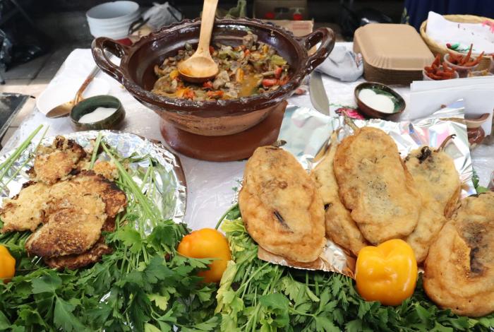 Cocineras tradicionales presentes en el Tianguis Artesanal de Domingo de Ramos #GaleríaFotos