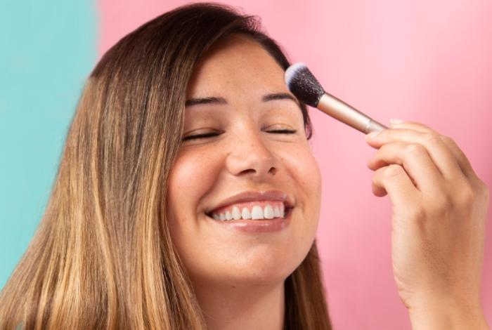 ¿Cómo verte arreglada sin maquillaje? Consejos para un look minimalista