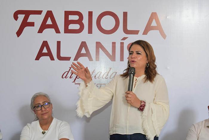 'Comunidad migrante no merece un trato que la criminalice': Fabiola Alanís