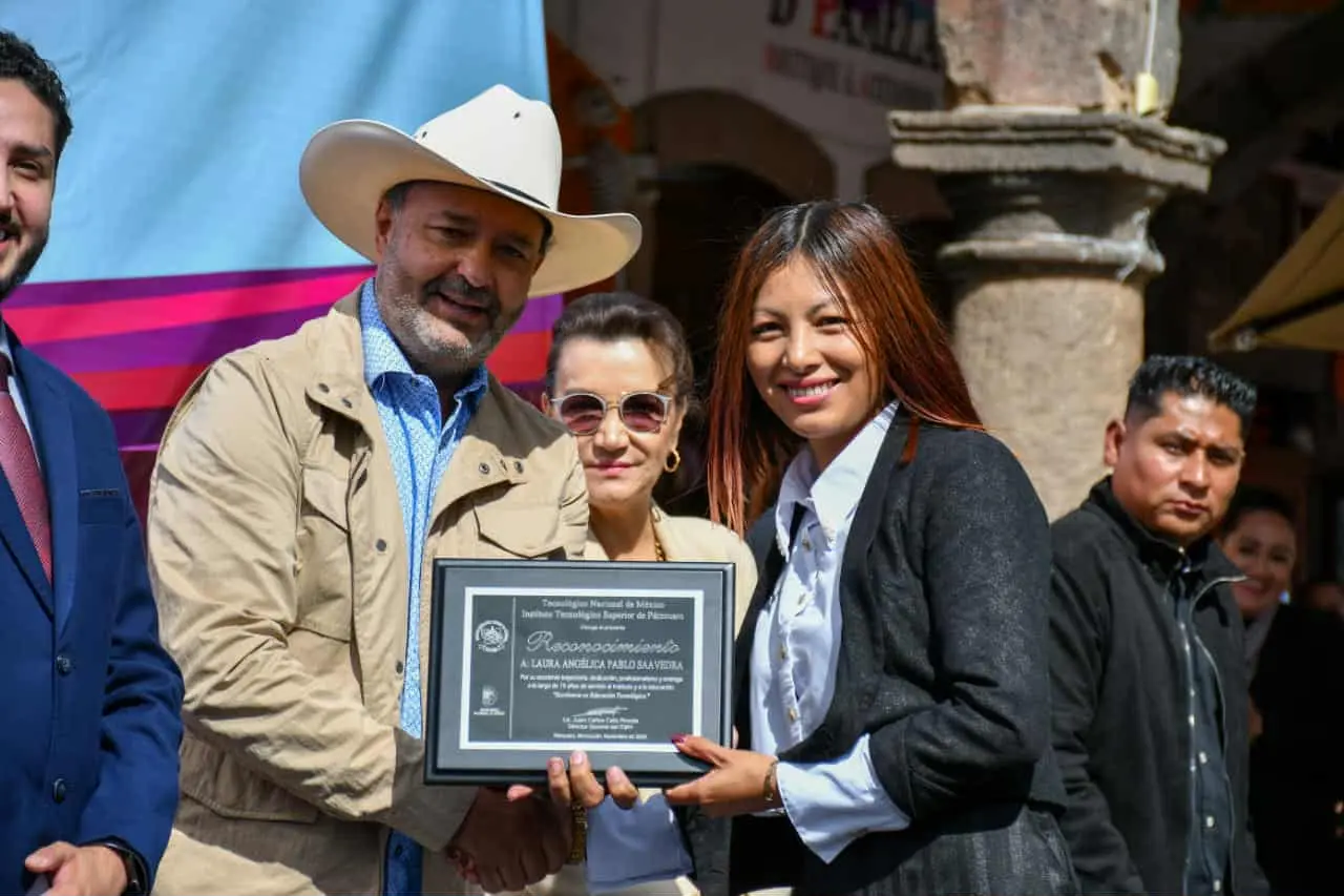 Con Educación y Valores, Construimos Futuro: Julio Arreola