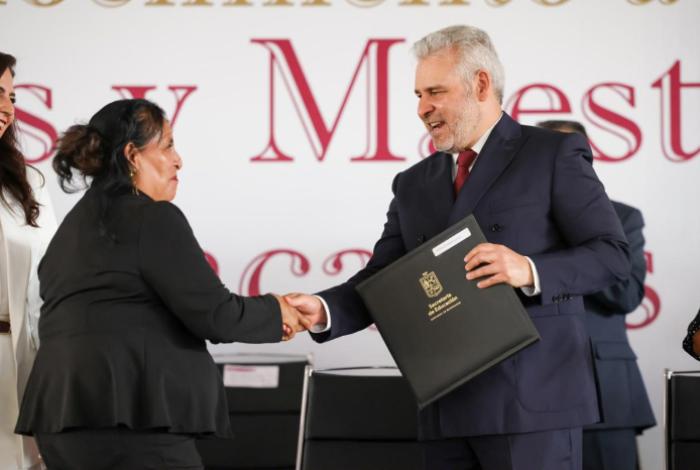 Con estabilidad financiera, Michoacán ha pagado 114 quincenas puntuales al magisterio: Bedolla