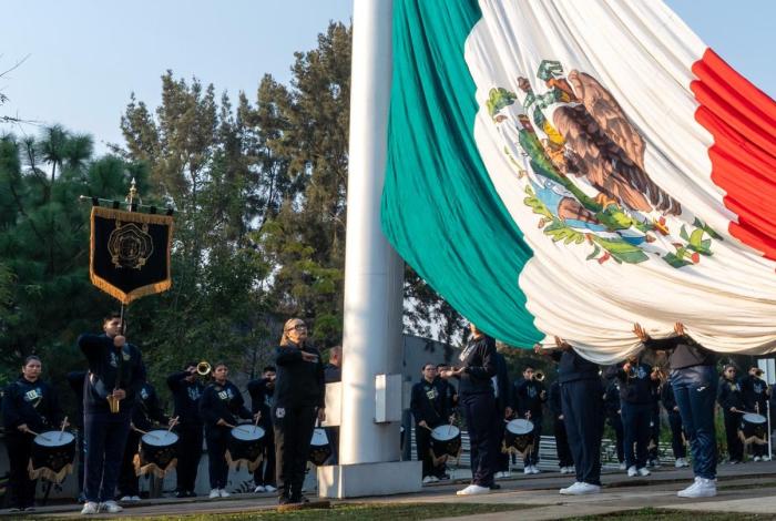 Con fortaleza y unidad, UMSNH conmemora el 115 aniversario del inicio de la Revolución Mexicana